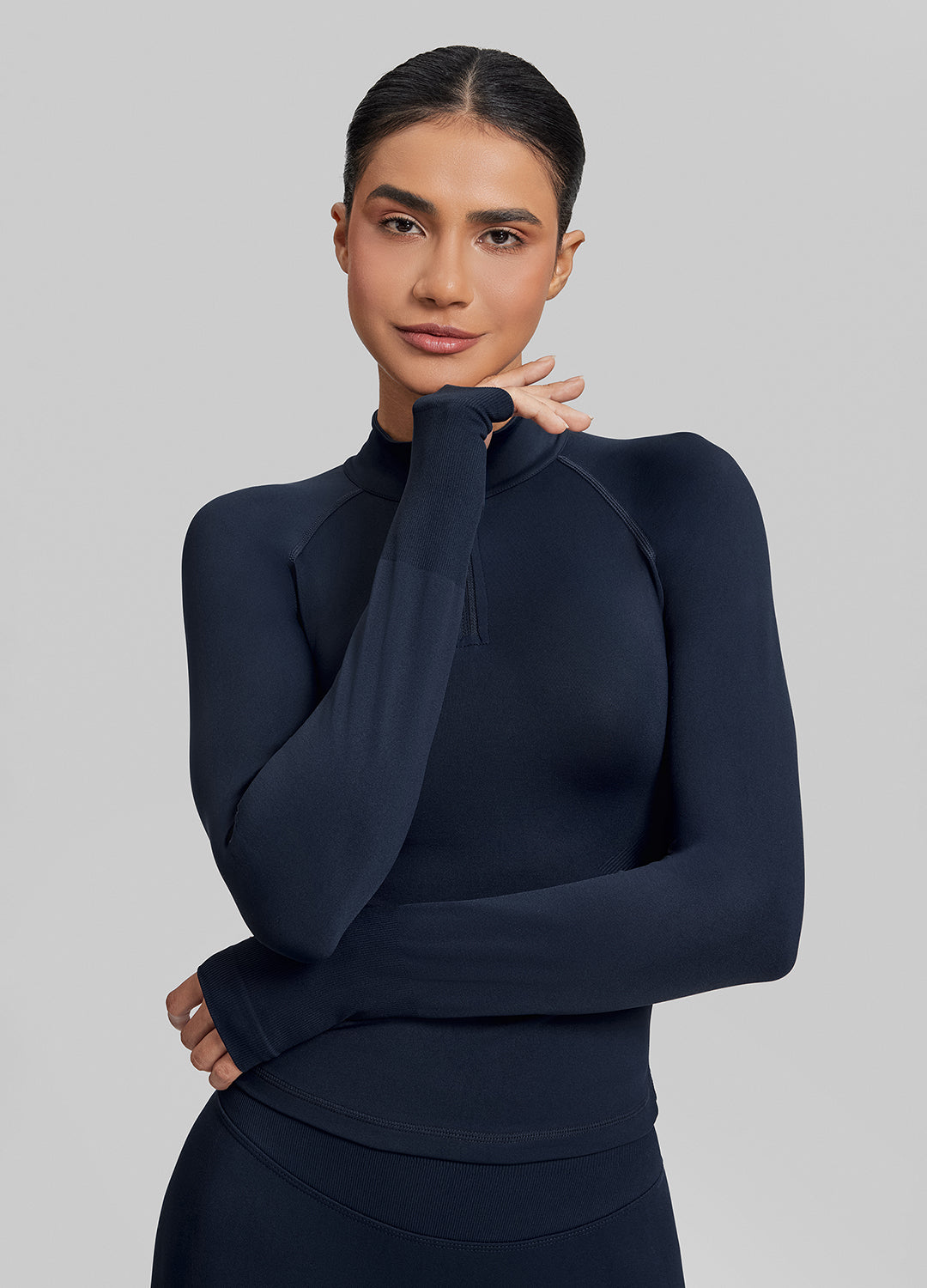 Ultrasculpt Longline Form-Fitting Seamless Thumb Hole Twil…