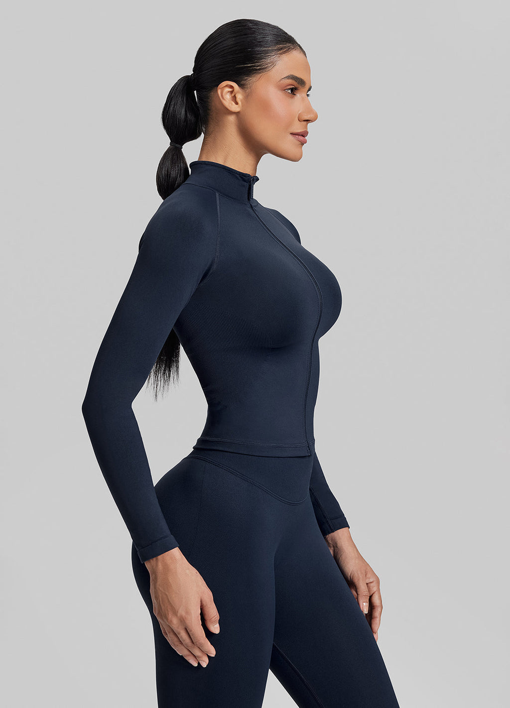 Ultrasculpt Longline Full Zipper Seamless Breathable Warm…