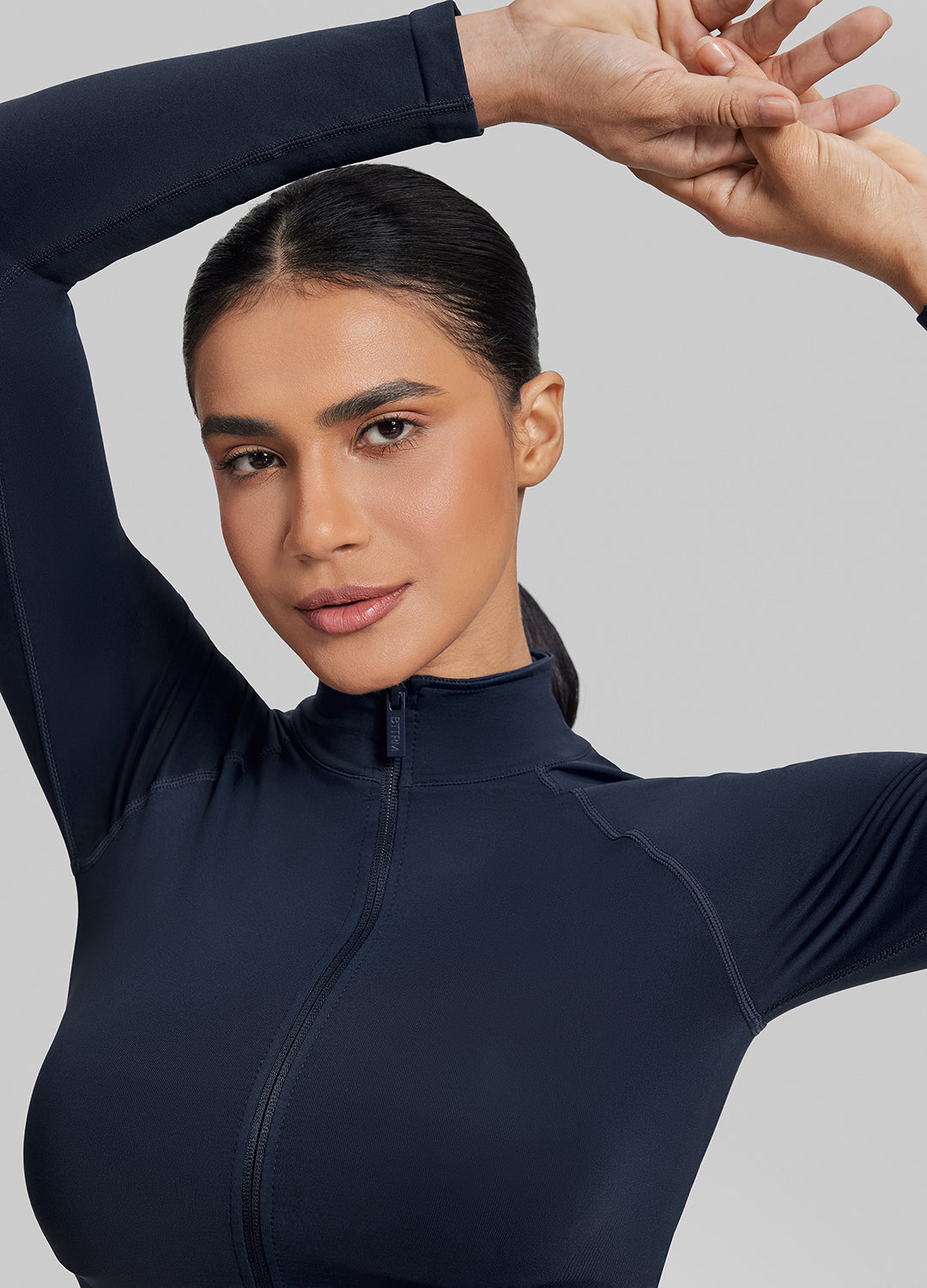 Ultrasculpt Longline Full Zipper Seamless Breathable Warm…