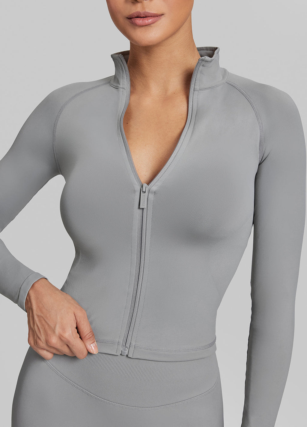 Ultrasculpt Longline Full Zipper Seamless Breathable Warm…