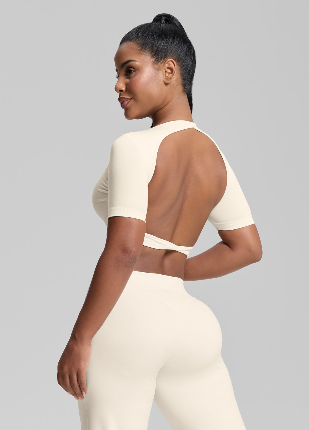 Ultrasculpt Crew Neckline Backless Removable Bra Cups Seam…