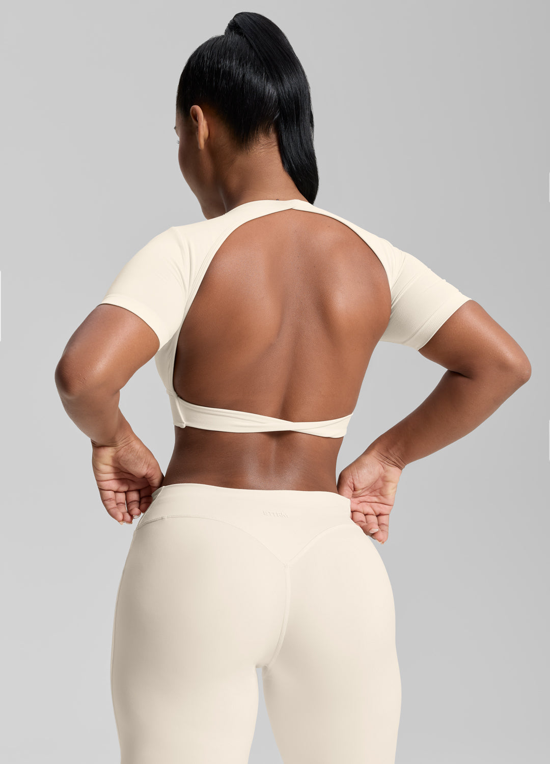 Ultrasculpt Crew Neckline Backless Removable Bra Cups Seam…