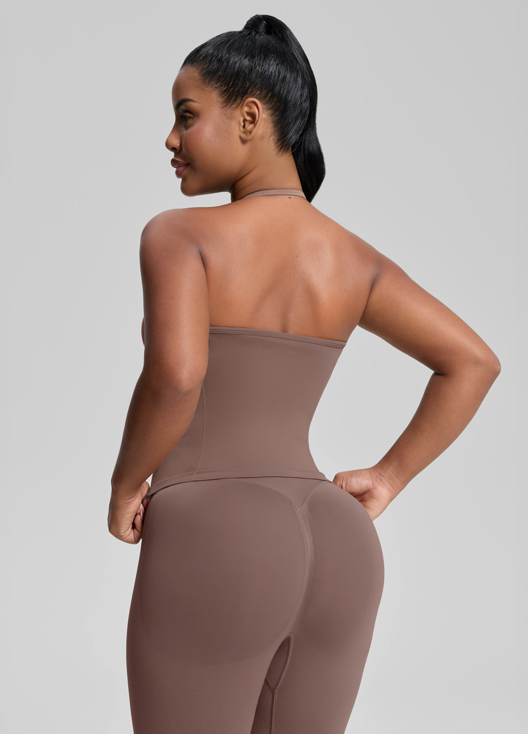 Ultrasculpt Longline Halterneck Form-Fitting Built-in Bra…