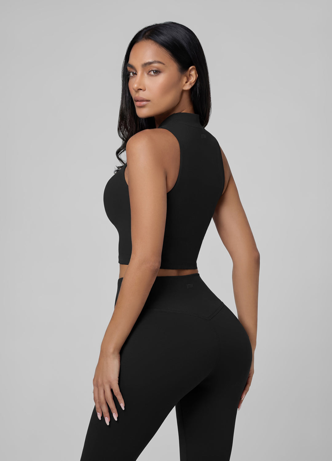 Sculpt Zip Crop Vest