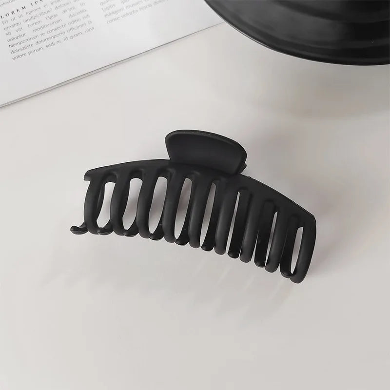 Solid Vintage Matte Geometric Hair Claws For Women Thick Hair Strong Hold Sweet Hair Clips Hairpins Fashion Hair Accessories