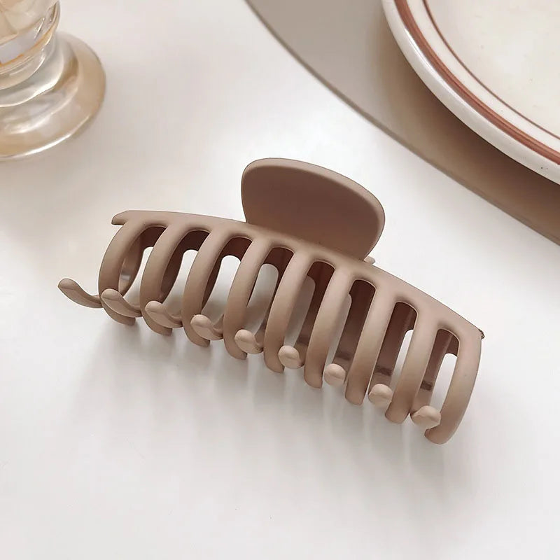 Solid Vintage Matte Geometric Hair Claws For Women Thick Hair Strong Hold Sweet Hair Clips Hairpins Fashion Hair Accessories