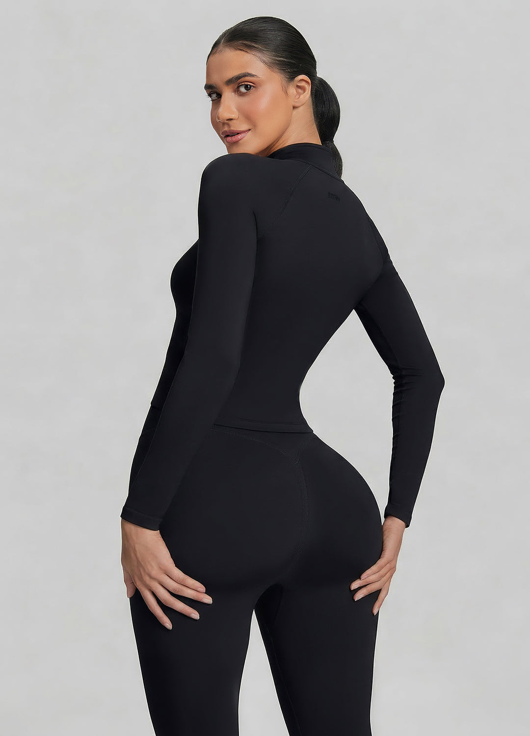 Ultrasculpt Longline Full Zipper Seamless Breathable Warm…
