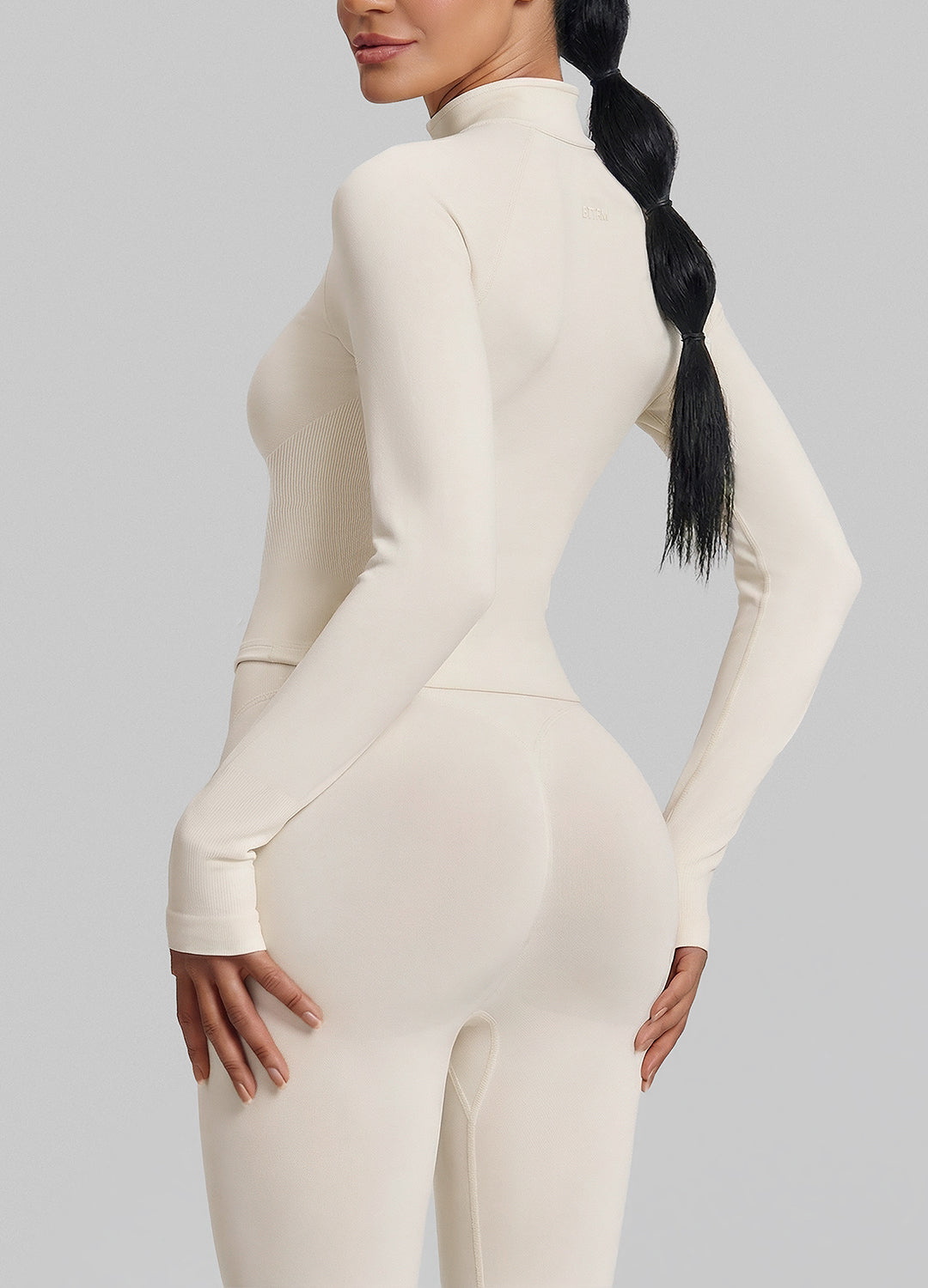 Ultrasculpt Longline Full Zipper Seamless Breathable Warm…